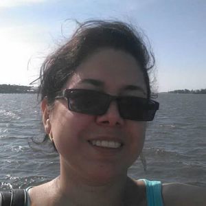 Meet your Posher, Adriana